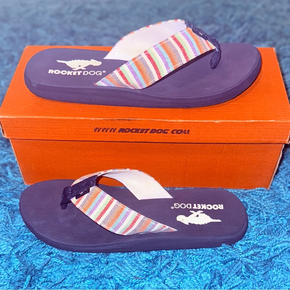 New Rocket Dog Flip Flop Sandals